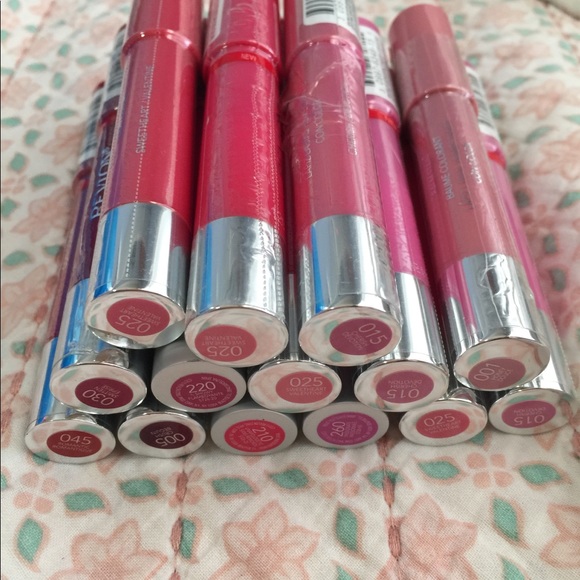 Just Bitton Kissable Balm Stain lipRevlon New - Picture 3 of 8